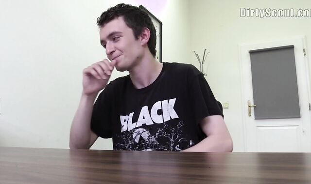 Sloppy Scout:voyeur Bare Dudes Inspire Teenie Plumber's Imagination