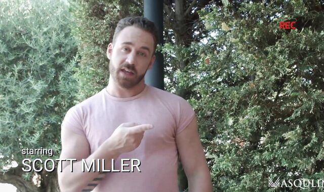 masqulin:spycam Scott Under the Lights