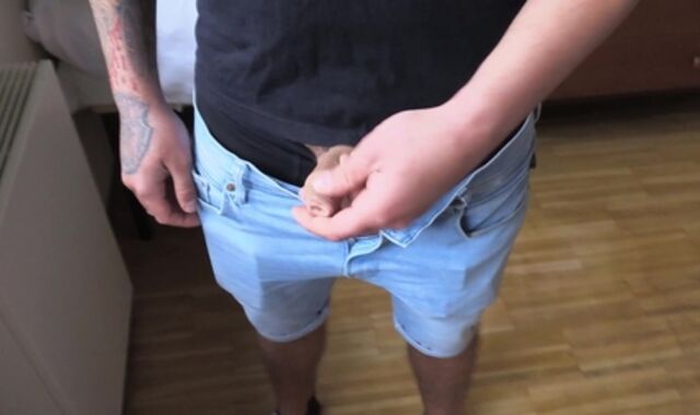 Czech Hunter:voyeur From Moneyless to Weenie voyeur-spycam A Welder's Raw Fantasy