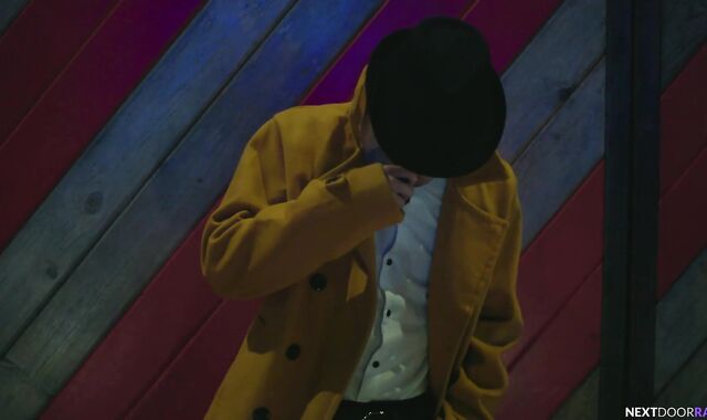 nextdoorstudios:voyeur Alleyway Dominance Game