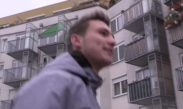 Czech Hunter:spycam A Dude's Secret,voyeur Sold For Currency