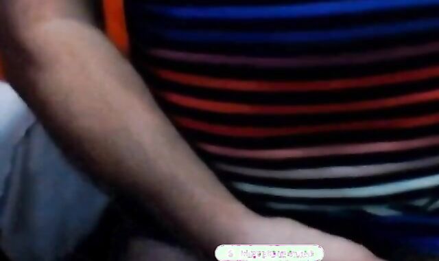 Amateur Argentinian Daddy Wanks Off