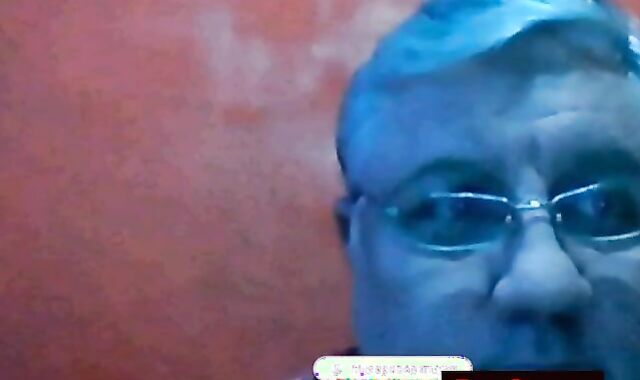 Amateur Argentinian Daddy Wanks Off