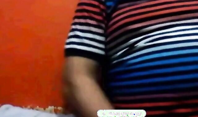 Amateur Argentinian Daddy Wanks Off