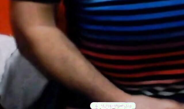 Amateur Argentinian Daddy Wanks Off