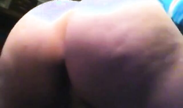 Fat Man's Booty Clappin' Webcam Show 3
