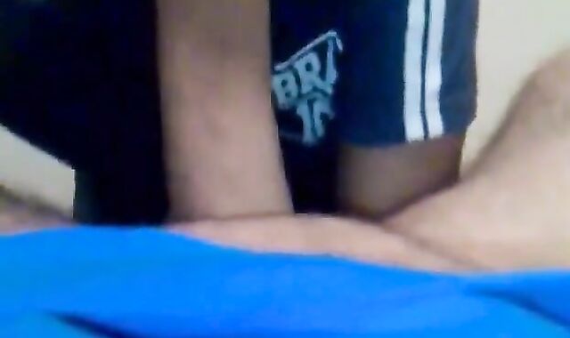 Arab tenant sucks big cock to avoid rent