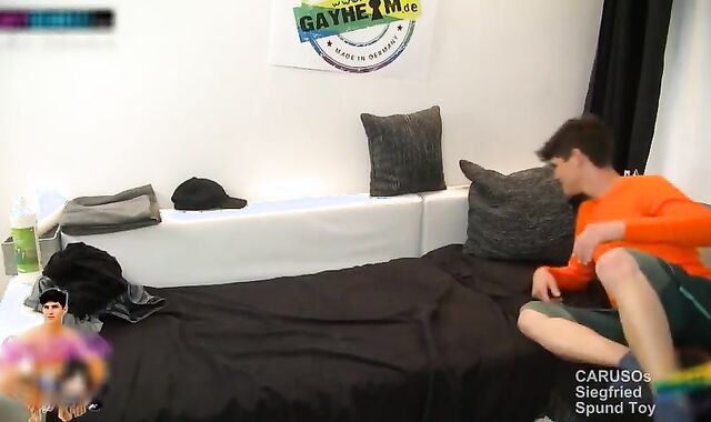 eighteen Yr father Caruso,voyeur German Twink twunk 3-some plow Germany double penetration Going knuckle deep