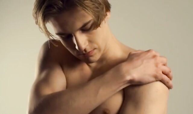 Glamour Masculine Nakedness Art Photoshot