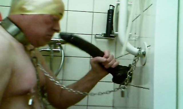 villein pees On fake penis And Deep throats fake penis Entirely