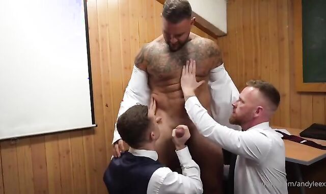 OF_spycam-spycam_Manager_in_a_Suit_spycam-voyeur_Andy_Lee,spycam_Under_83,spycam_Jak_Wycombe_spycam&spycam_Ryan_Lee