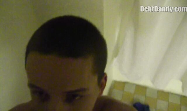 chap dresses in hottie's raiment and acts like a mutt