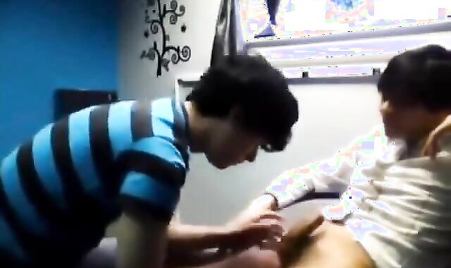 College Twinks Suck and Swallow Big Cocks