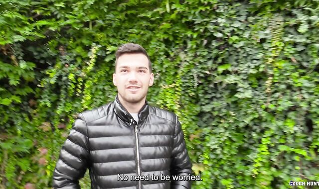 Czech Hunter:spycam Spreading Butts in Prague