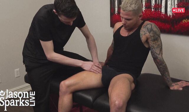 Archer Croft voyeur-spycam Rubdown Bate