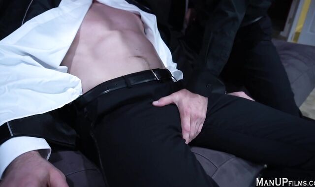 ManUpFilms:spycam Muscle homo Cameron Kincade needs raunchy tearing up