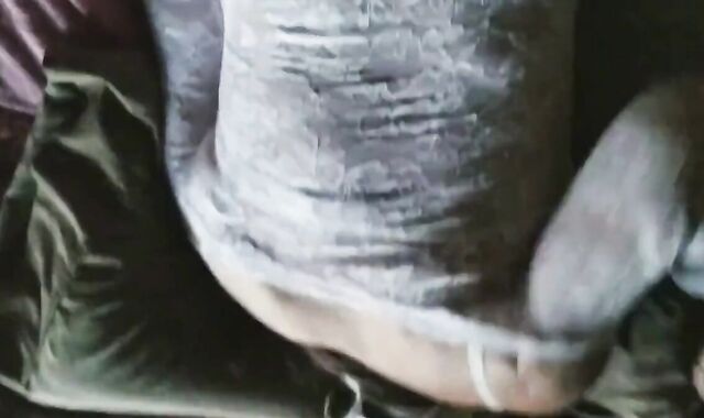 Bareback Amateur Crossdresser Takes BBC