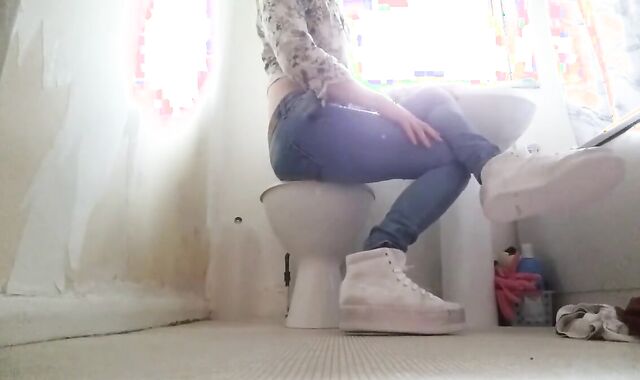 Twink Crossdresser in Tight Jeans 2