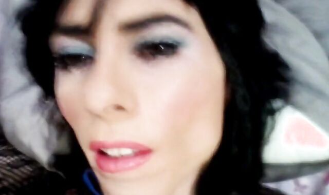 Big-Cock Crossdresser Selfie