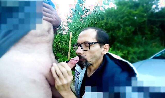 Pipe au Lac: Outdoor Blowjob with Hunks 2