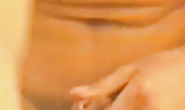 Twink Handjob auf der Wiese 2