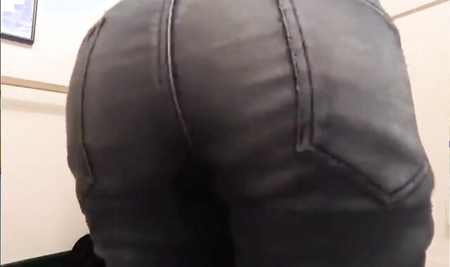 Locker-Room Surprise: That Ass! 2