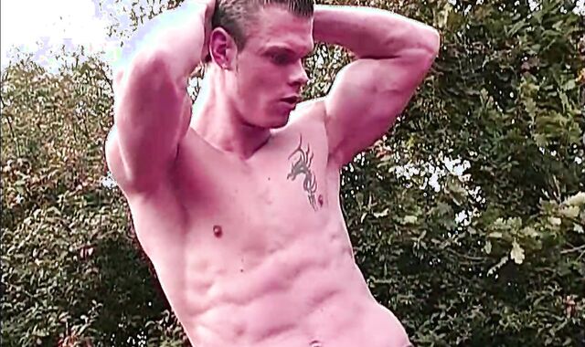 Gastmodel Flexing3