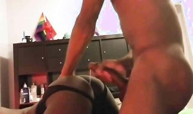 Black Bareback Amateur Takes Big Cock 4