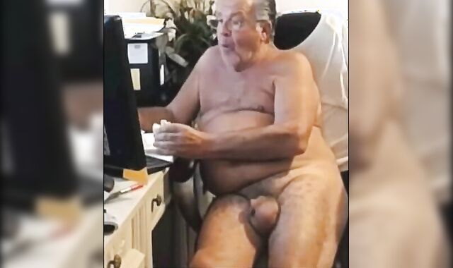 Fat Gay Amateur on Webcam