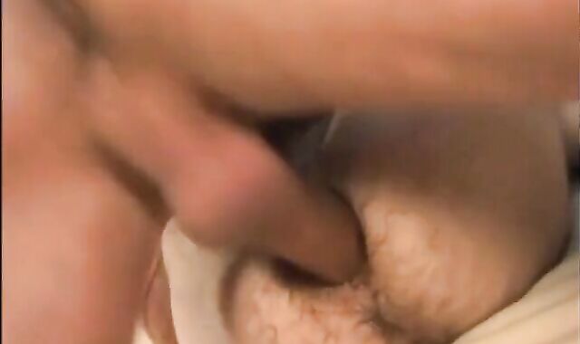 Big Cock Amateur Hunk Gets a Mouthful of Cum