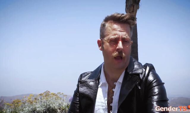 Tgirl Femdragon Kasey Kei is anal fucked