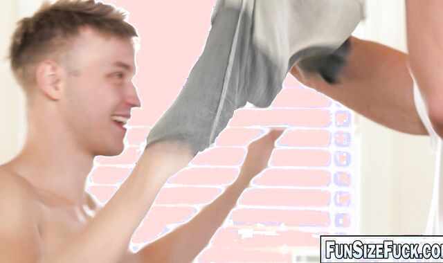 I needed to fuck this twink... NOW!