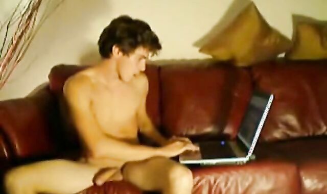 Black Amateur Cums in Gay Mouth