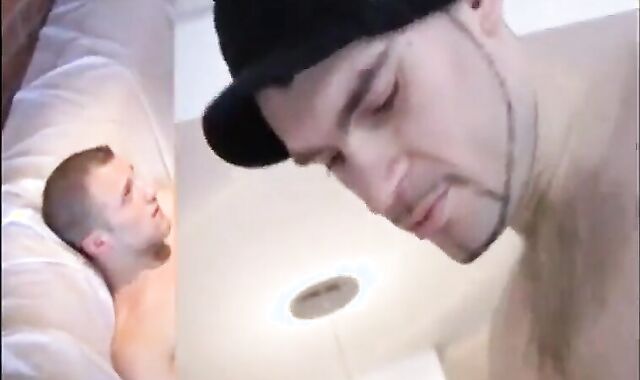 Amateur Bareback: Deep and Hard Hunk Fuck