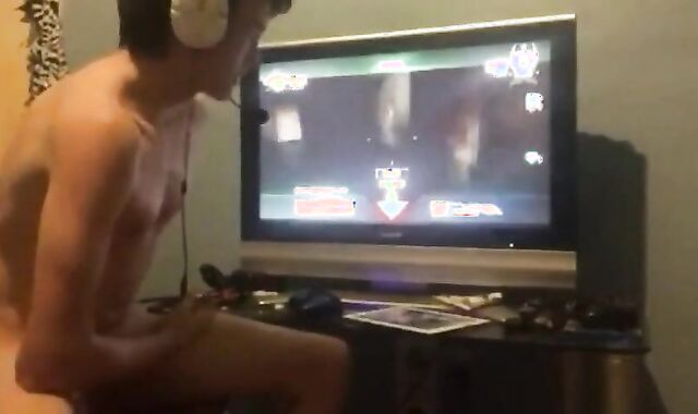 Twink Plays Call of Duty and Cums 2