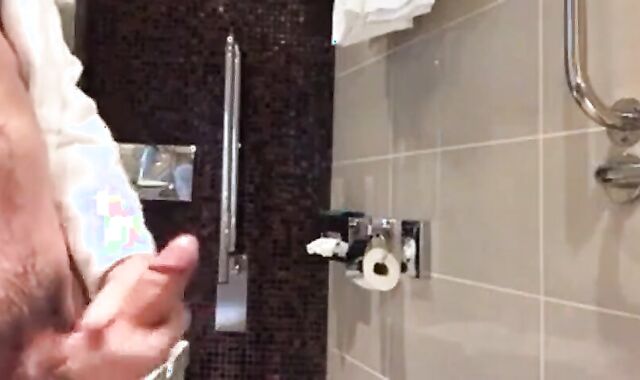 Big Cocks Cumpilation: 25 Amateur Webcam Handjobs 2