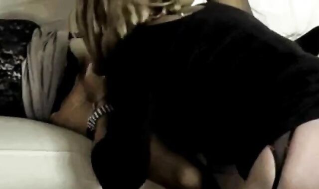 Crossdresser Fun with Amateur Man 2