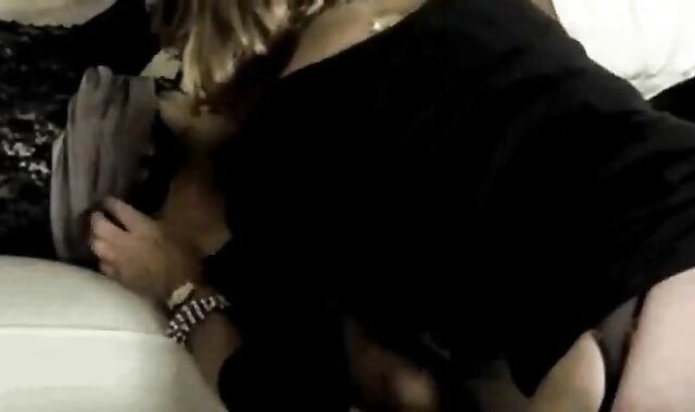 Crossdresser Fun with Amateur Man 2