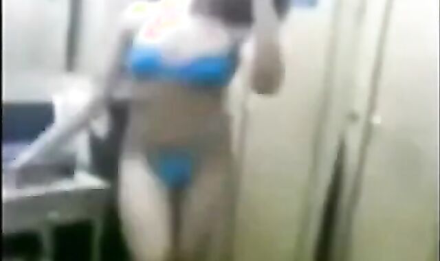 Egyptian Crossdresser Dances Sensually