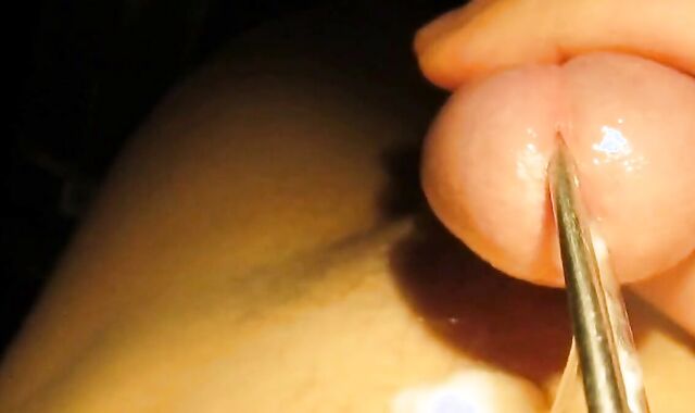 Sounding & Stretching Urethra Before Cumming Hard