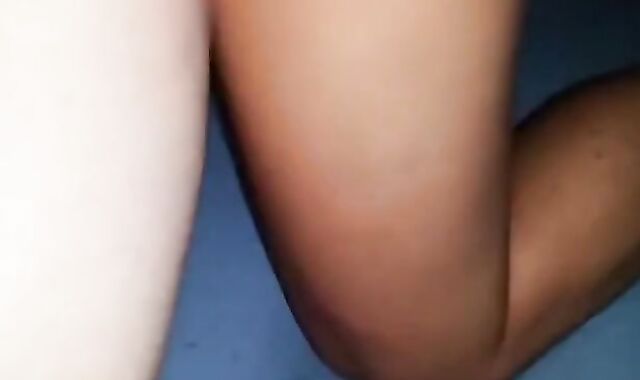 Reife Schwule fickt Twink beim Webcam-Sex in den Arsch