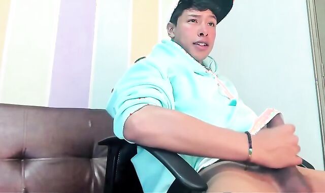 insane Colombian Camboy