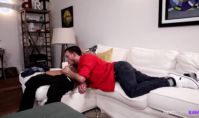 NextDoorRaw: Faggot Gunner have fuckfest with large salami Mikey Younger