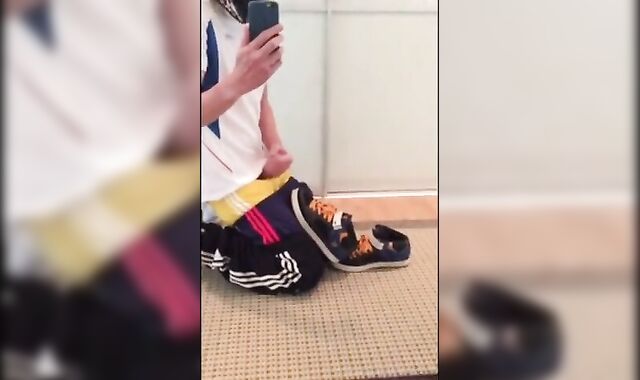 Twink Handjob Amateur Video - Sehr Geil 3