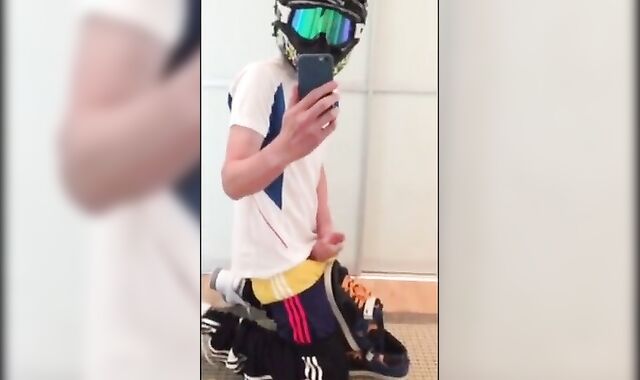 Twink Handjob Amateur Video - Sehr Geil 3