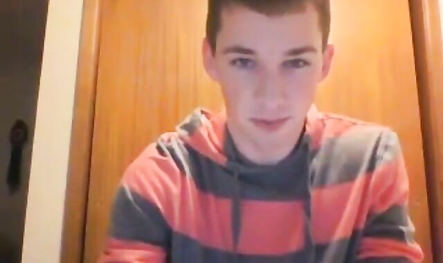 legitimate Yr dad teenage Strokes, Frigs Himself On web cam