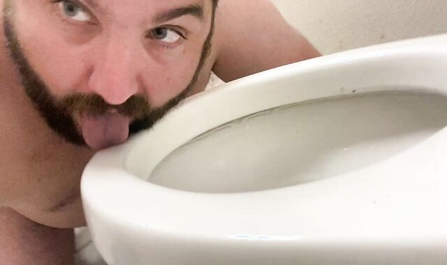 I inject A Gas Station Wc And take up with the tongue And gargle The Wc And The Floor