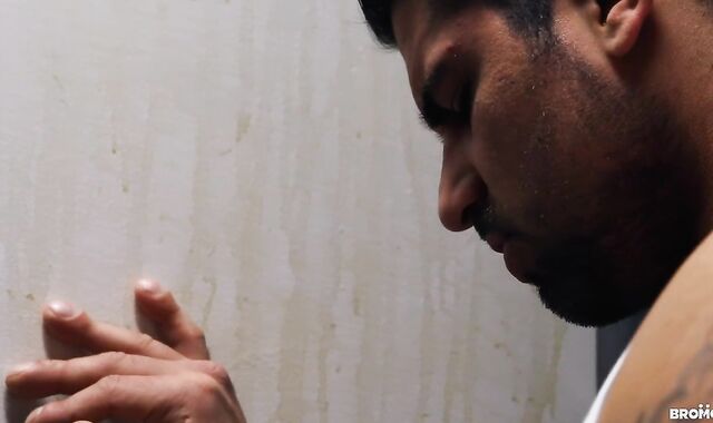 naked Lockup 2 - Shawn Assmore Yankee Sequence