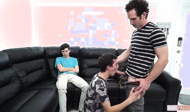 PAPAI E FILHINHOS