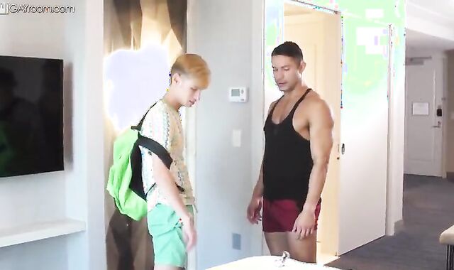 chap pulverizes youngster And Using Faux-Cocks
